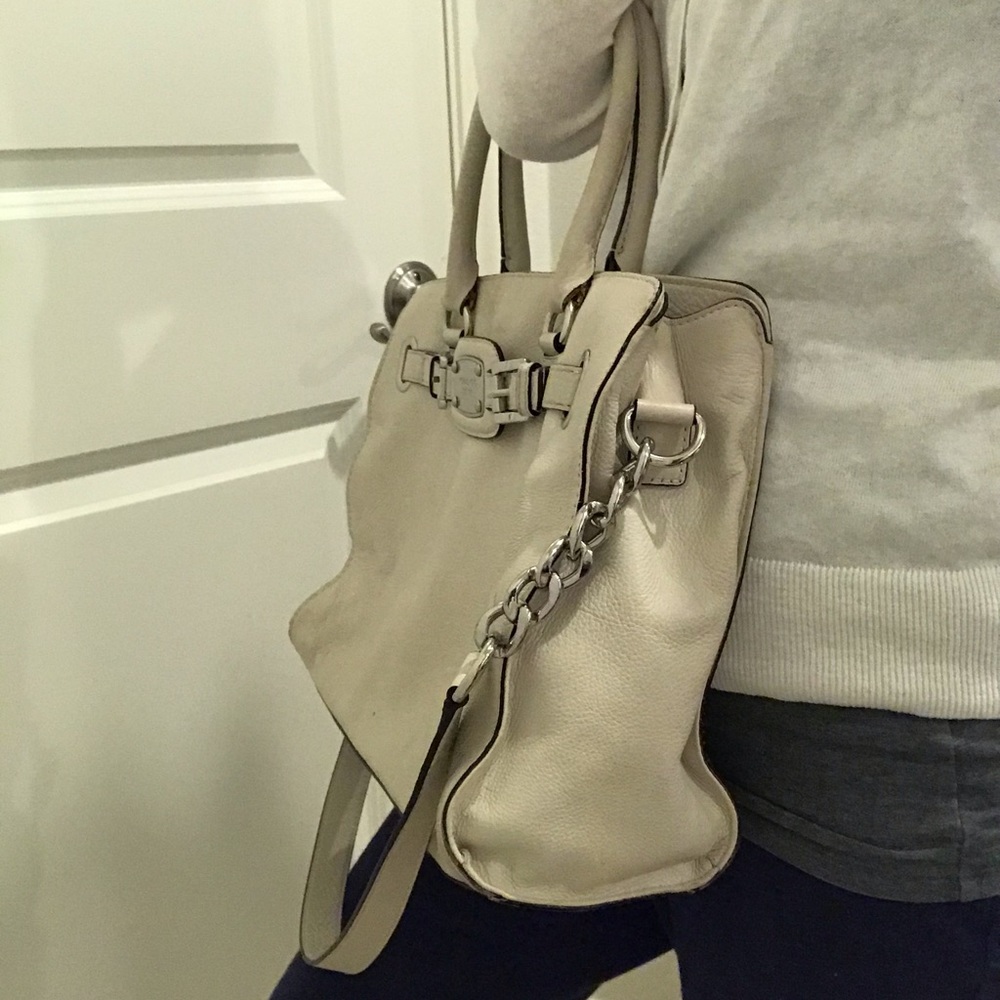 **SOLD**Authentic Michael Kors Bag (addt’l photos)